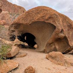Eine Höhle im Stein