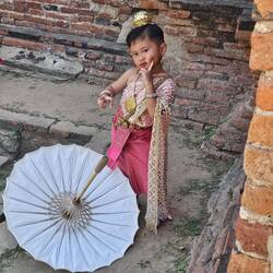 Fotoshootings kann man auf der ganzen Tempelanlage beobachten 😉