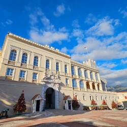 ... Anführer der Guelfen, die in der Nacht zum 8. Januar 1297 die Festung Monaco eroberten.