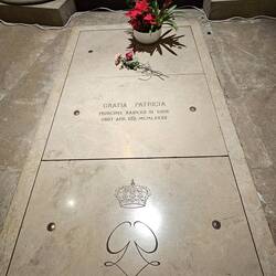 ... und ist die Grabeskirche des Geschlechtes ...