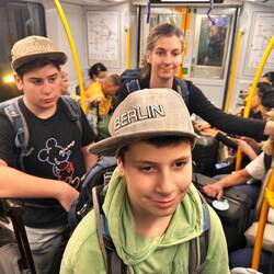 Mit dem Zug zum Hotel