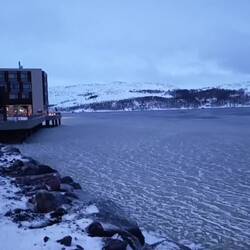 Der Hafen beginnt zuzufrieren