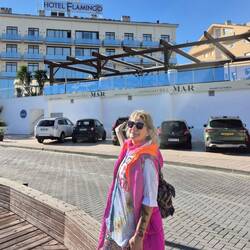 ... und was gibt es im Ort 😯 ein Flamingo 🦩🦩🦩 Hotel