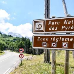 ... Fahrt entlang der Pyrenäen