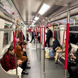 Die U-Bahn ist uuuuuuuuuuuuuuuu lang.