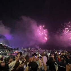 Die Bucht von Sydney brennt...!! Noch nie sowas erlebt und gesehen-Wahnsinn...!!!