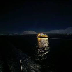 Begegnung mit einem Schwesternschiff