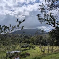 Vulkan Arenal zeigt sich nicht von seiner besten Seite