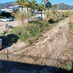 Aufräumarbeiten von Überschwemmung