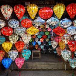 On a déjà mis des photos de lanternes mais celle ci est vraiment belle