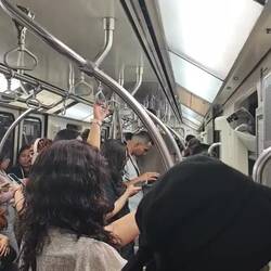 Eindrücke aus der Metro in Santiago