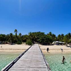 Steg nach Malamala Island 🏝️