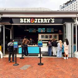 Wusste gar nicht dass es Ben & Jerry's Gelaterien gibt...