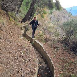 Entlang eins Wasserkanals