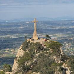 Manacor im Hintergrund