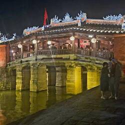 The Japanese bridge (those are not the Instagrammer)