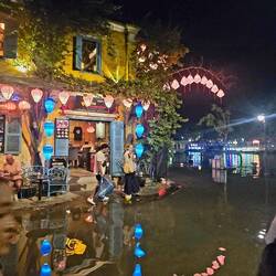 Recent flooding is a bit evident, surprisingly little. What a cleanup job they've done!