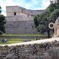 Auch wurde bereits Ball gespielt ...