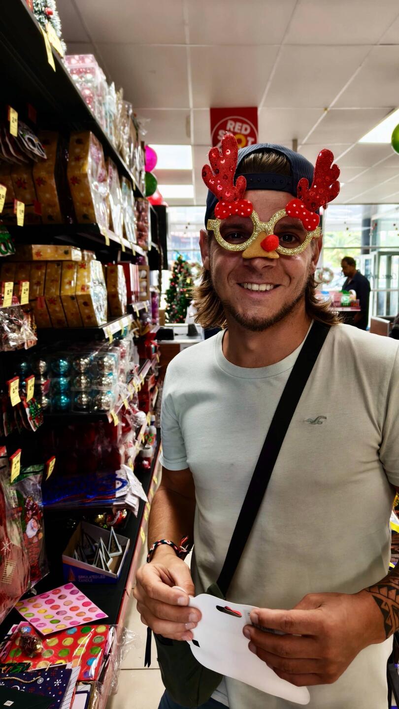 Auch nach Weihnachten ist der Wichtel noch unterwegs 🎅🏻😅