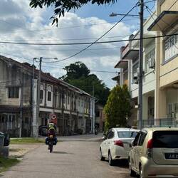 On the edges of Melaka - almost there!