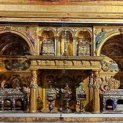 Instead of regular dollhouses, there were several of these gold .... whatever they are (miniatures)