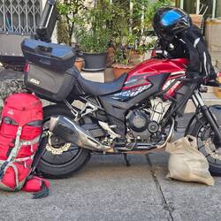 Inhalt dieses Rucksacks muss da überall rein