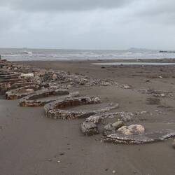 Alte Betonbunker Ringe