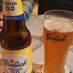 Grolsch schmeckt gut und riecht gut. Prost.