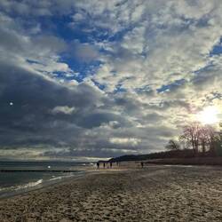 Blickrichtung Swinemünde (mit Sonne, etwas)