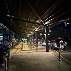 Uber Station 🚉 am Flughafen