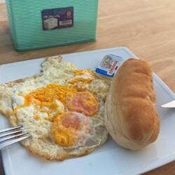 Frühstück/Mittagessen