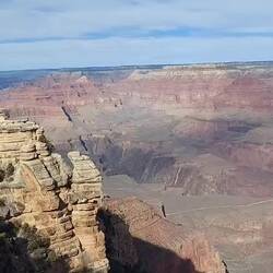 Der Grand Canyon ist so tief eingeschnitten, man sieht oft den Colorado River nicht.