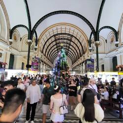 Intérieur de la Poste, style Eiffel 🇫🇷