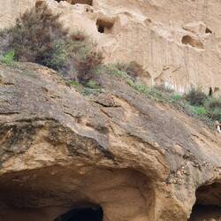 und hinten die Schlafräume. Die ersten wurden 750 n.Chr. von den Mauren gebaut.