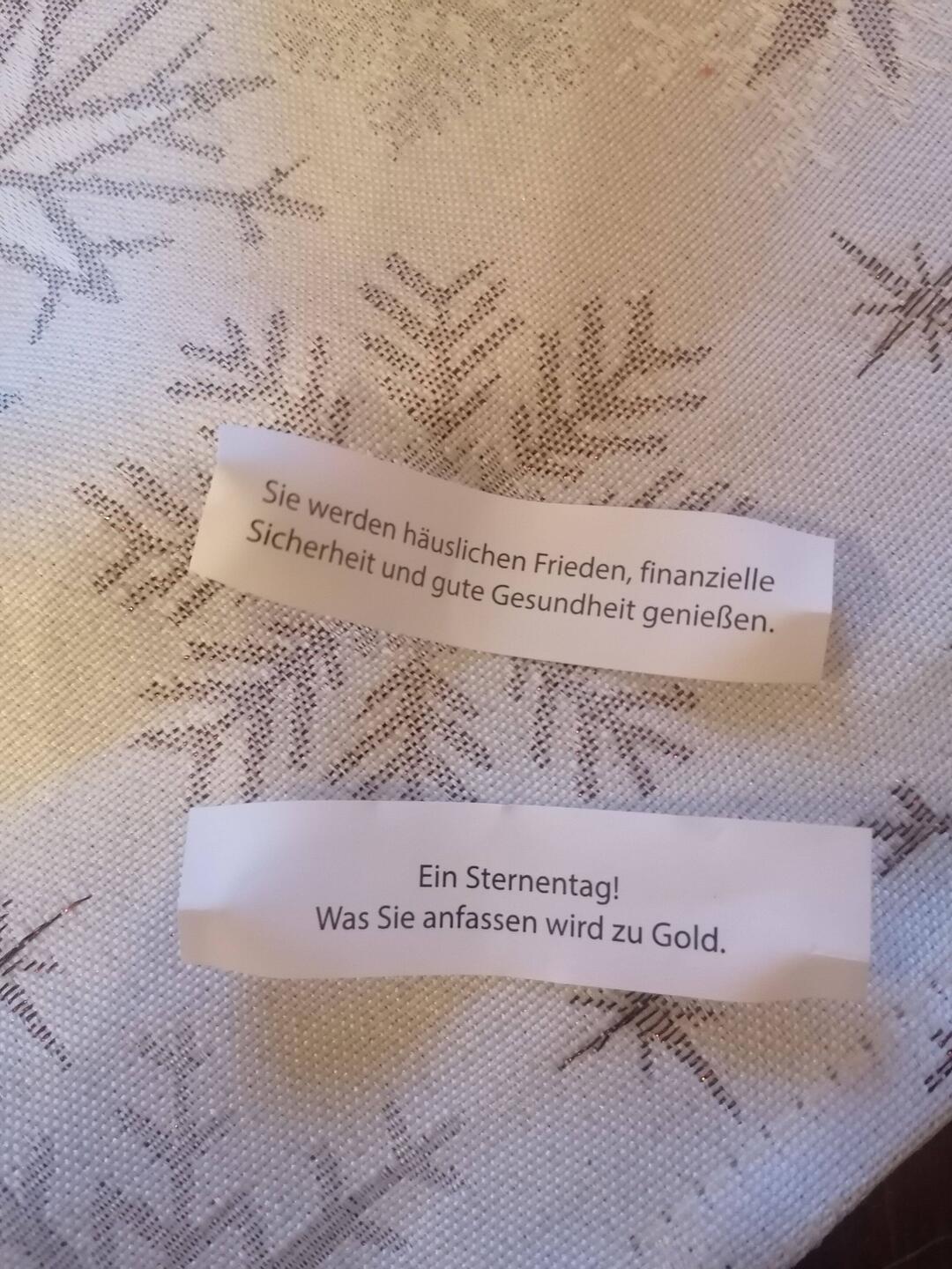 Gutes Omen der Glückskekse