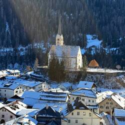 Ausblick auf das alte Dorf Scuol