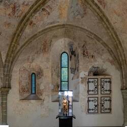 The Chapel ... Château de Chillon — Veytaux, Switzerland.