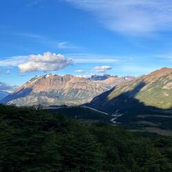 Spitze Berge, spitze Schatten