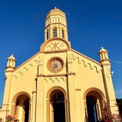 L'église catholique dans le quartier colonial français