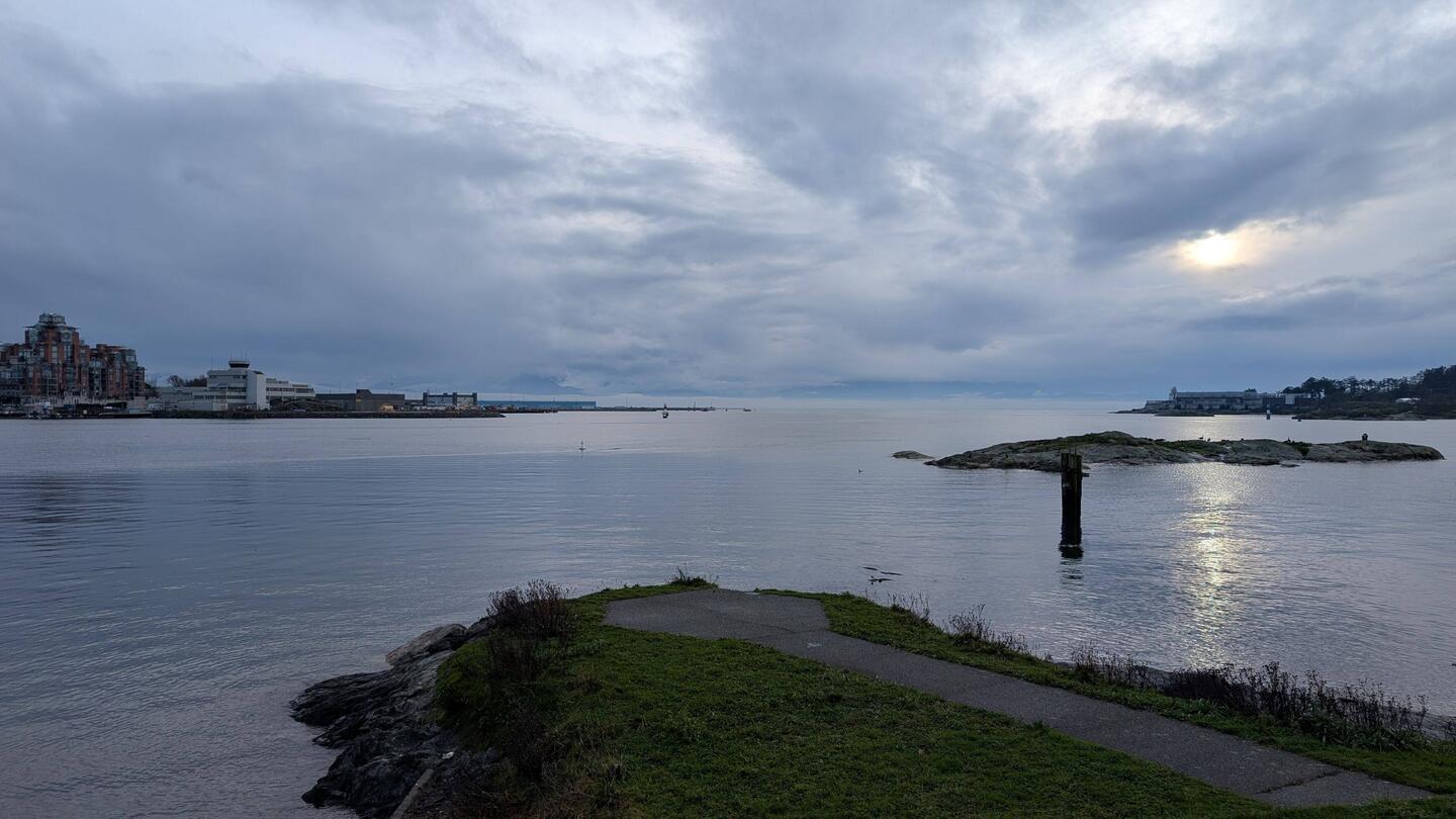Songhees Walkway looking south across the outer harbour and Juan de Fuca Strait