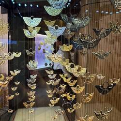 im Goldmuseum: traditioneller indigener Schmuck