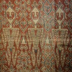 Ikat-patterned ritual cloth of the Iban people of Borneo ... Musée Barbier-Mueller — Geneva.