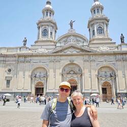 im Hintergrund die Kathedrale