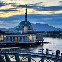 Kuching Floating Mosque
