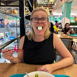 In "unserer" Mall mit "meiner" Nudelsuppe🍜