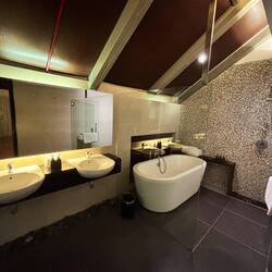 The Ranee Suites Hotel