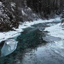 Sogar der Inn ist halb zugefroren.