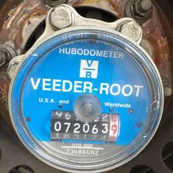 Noch nie gesehen, ein Kilometerzähler an der Radnabe...