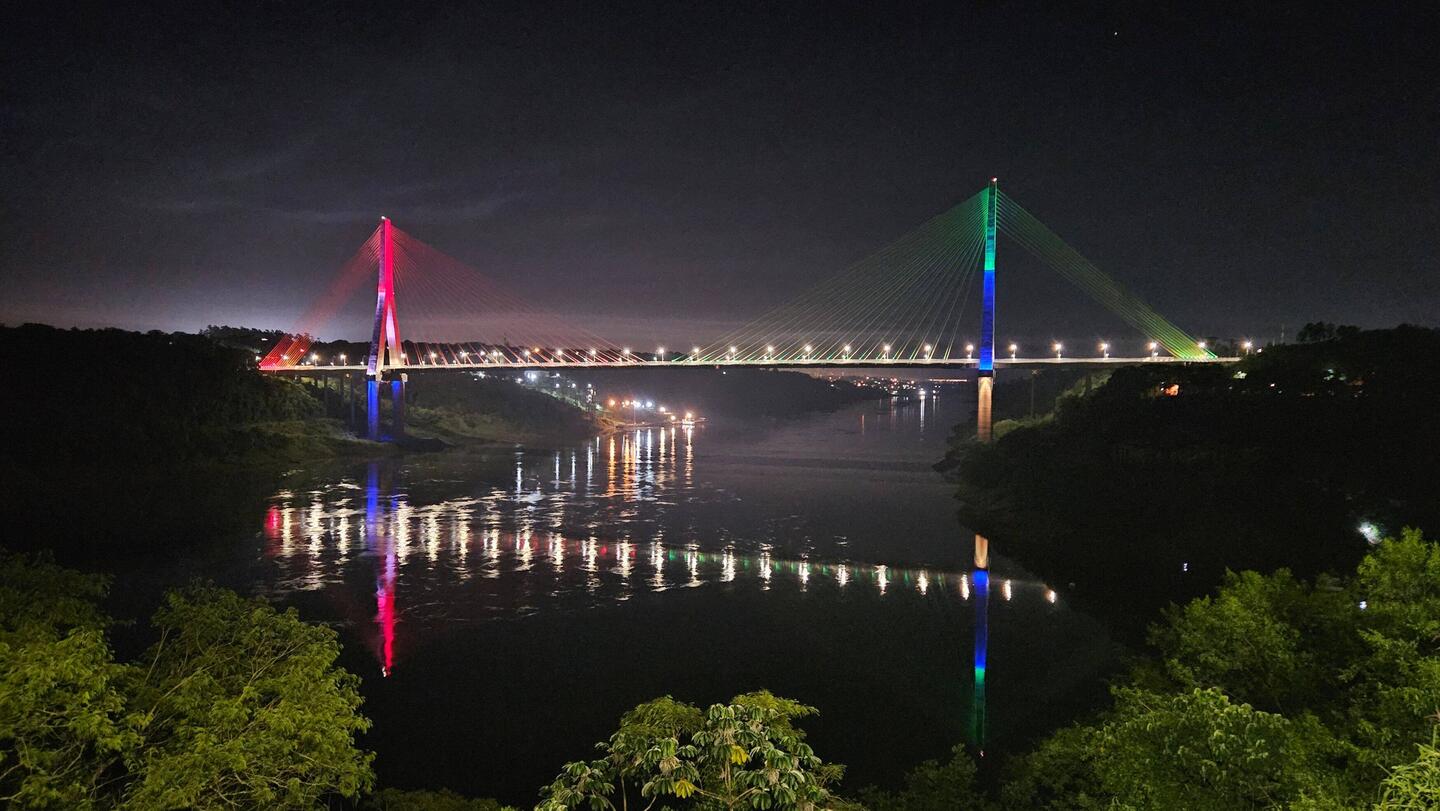 Paraguay 🌉 Brasilien