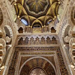 More intricate ceiling and wall decor